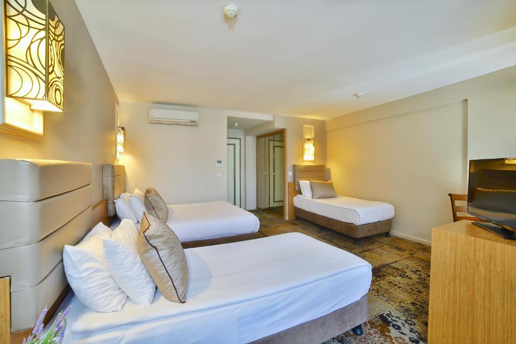 هتل آل سیزنز استانبول